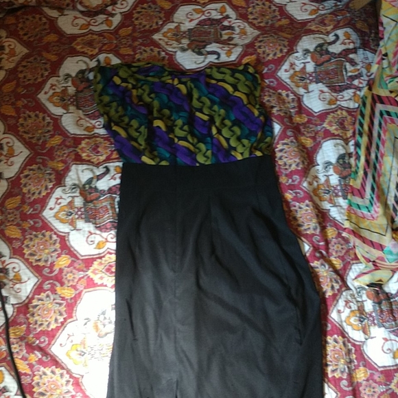 Dress - Picture 2 of 3